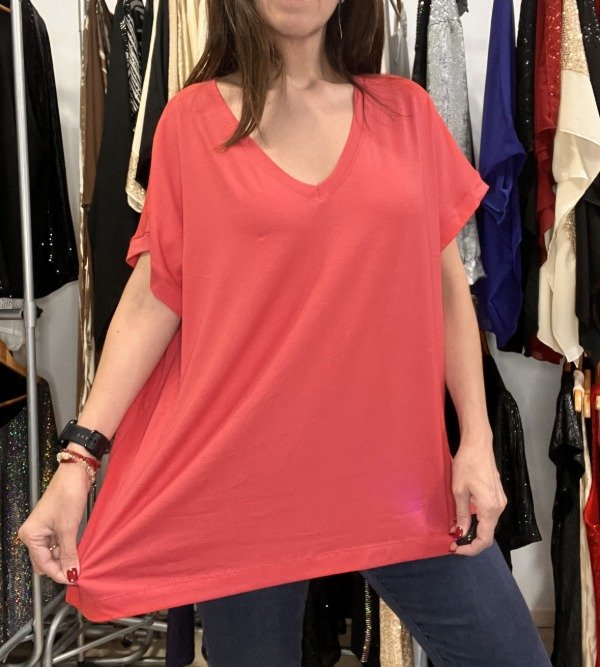 Producto - Remeras Lisas Cuello V Calidad Premium Crep Frescas Largas - 130 cm Coral