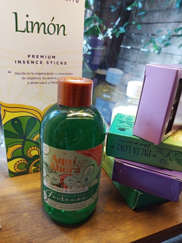 Producto - Espuma de Baño  - Aquí y ahora -