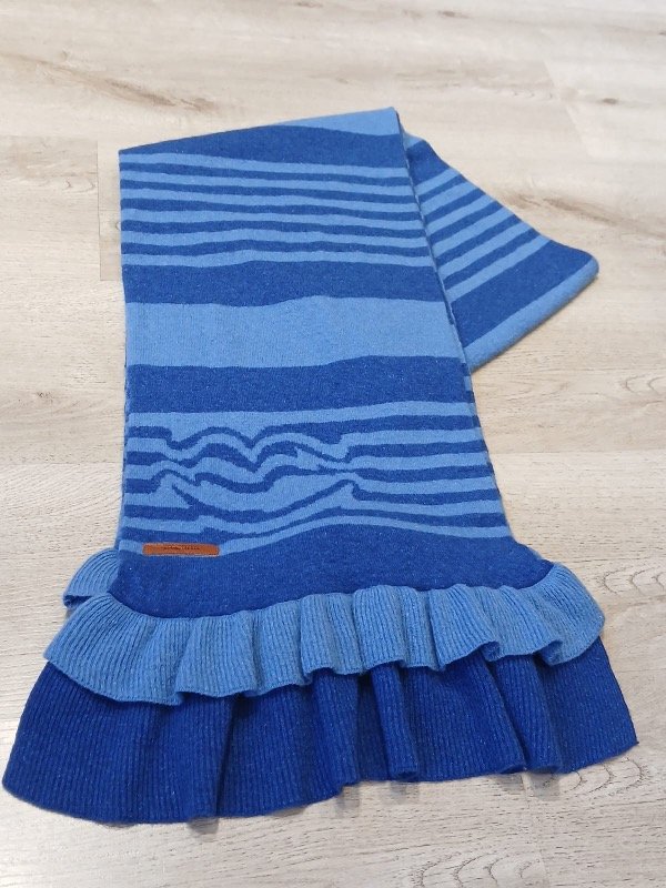 Producto - Bufanda JAZMÍN CHEBAR