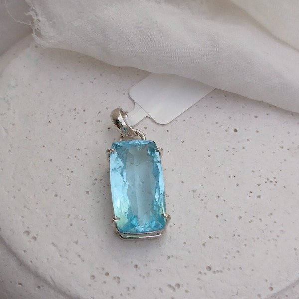 Producto - Dije topacio azul