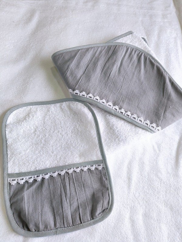 Producto - Toallón con Babita y puntilla gris