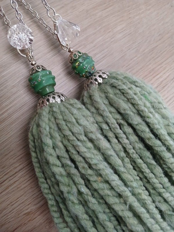 Producto - Sujetador de cortinas Olivo 1