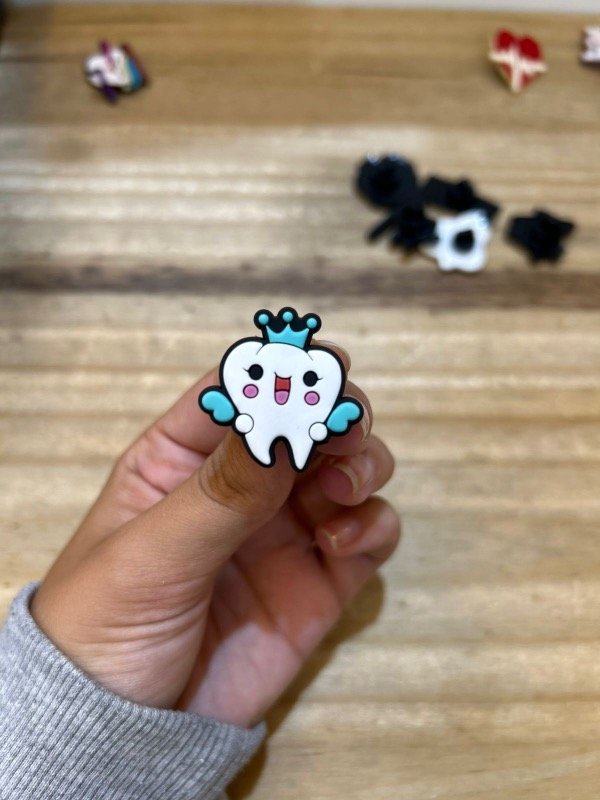 Producto - Pin para ropa Odontología ( odonto3 )