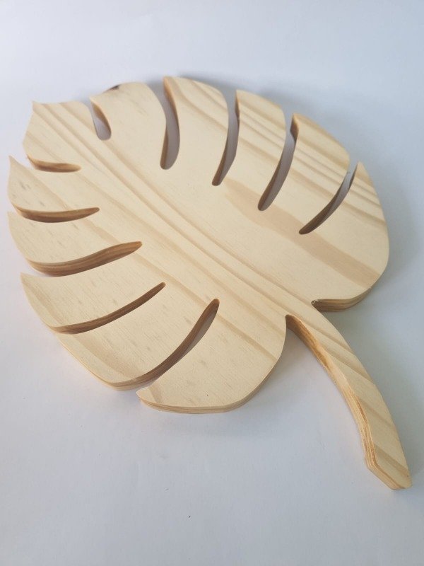 Producto - HOJA MOSNTERA CON TALL0