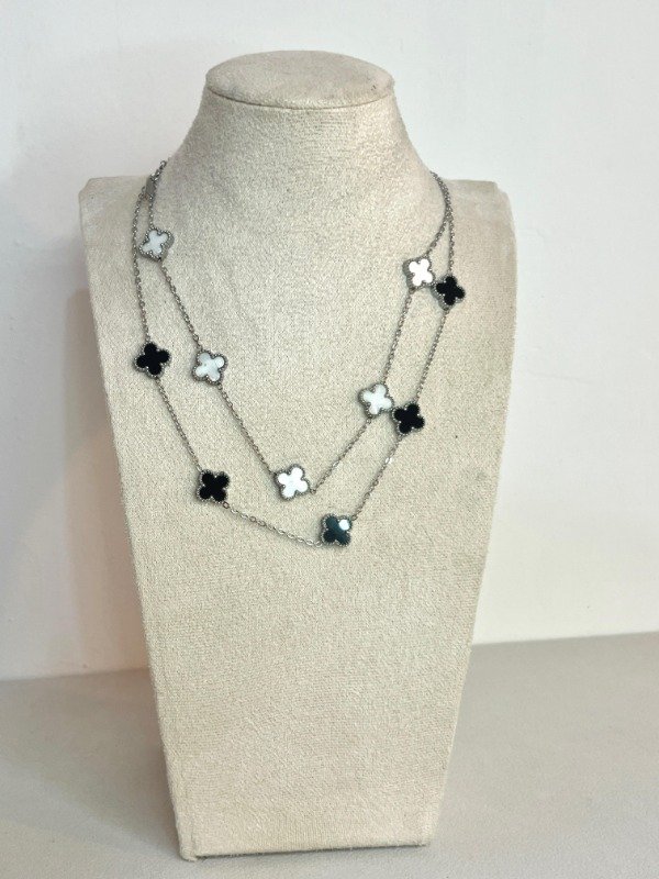 Producto - collar trébol acero quirurgico