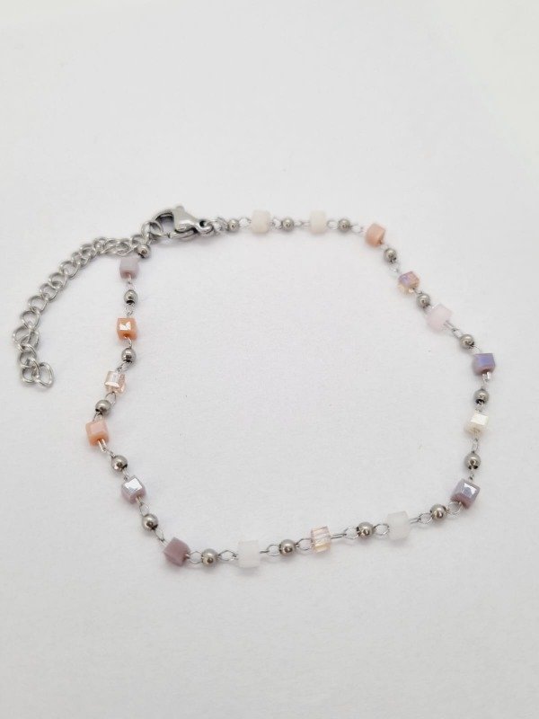 Producto - Pulsera acero quirurgico bolitas y cuentas cuadradas multicolor mini