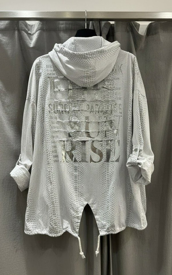 Producto - CAMPERA LIVIANA CRUDA. (120 CONTORNO/70 LARGO)