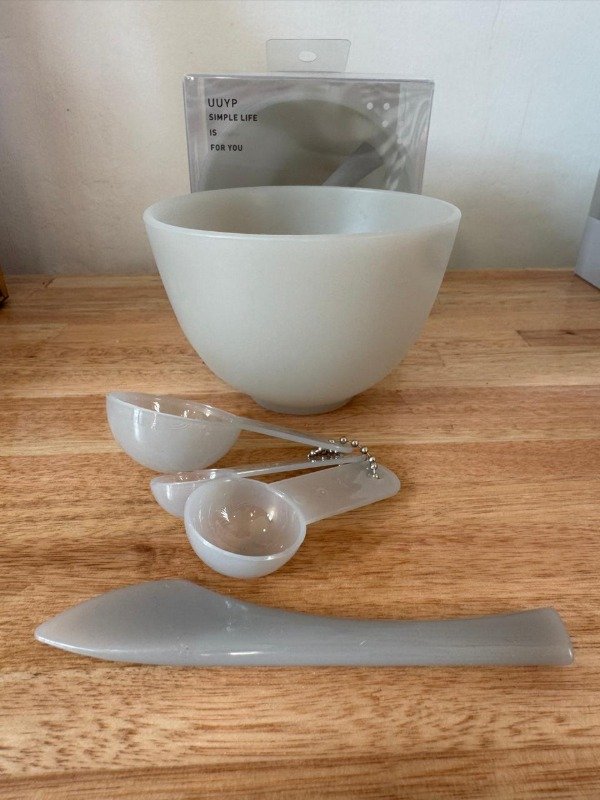 Producto - kit bowl y espatula en color gris