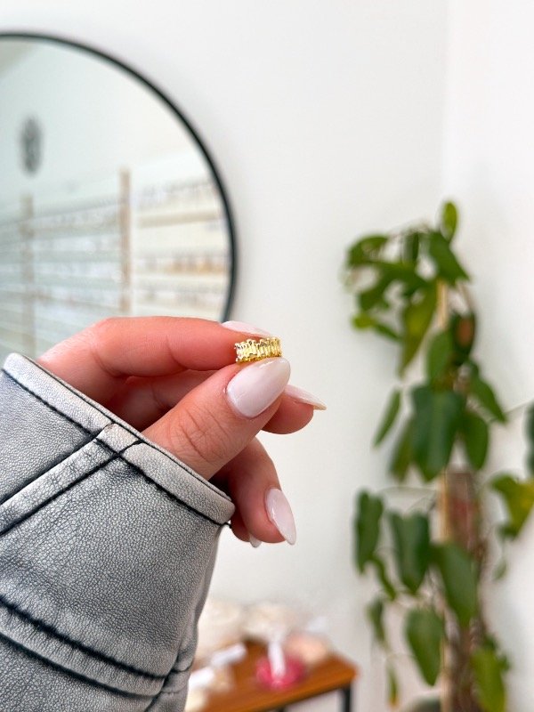 Producto - Ear cuff acero dorado irregular - 1