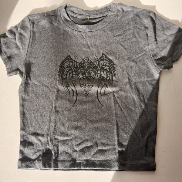 Producto - Remera cruz alada