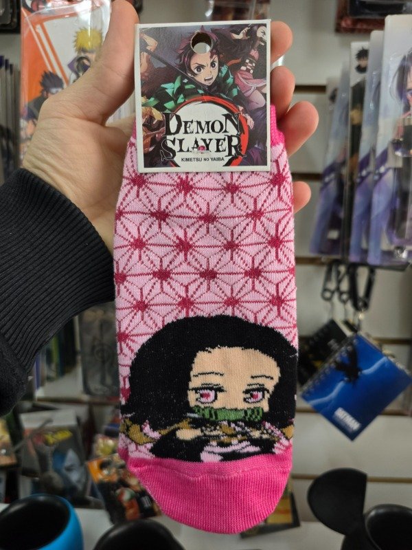 Producto - Medias Nezuko trama
