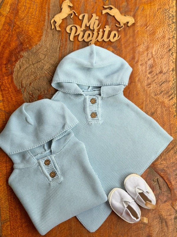 Producto - Poncho de hilo Celeste Pastel - 1
