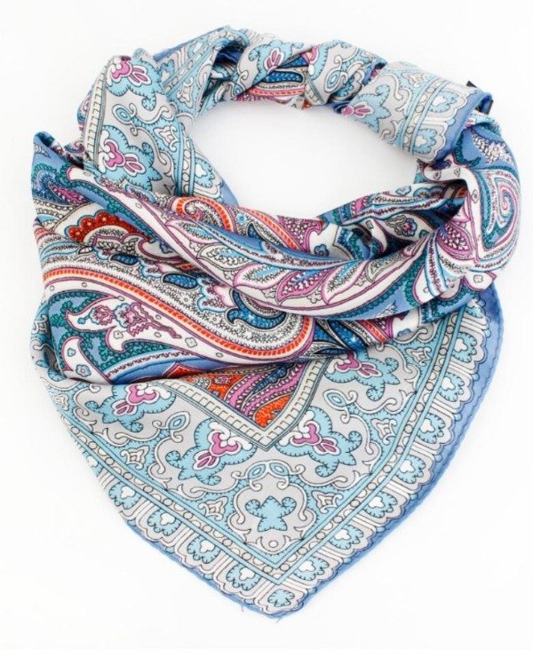 Producto - Pañuelo Charo