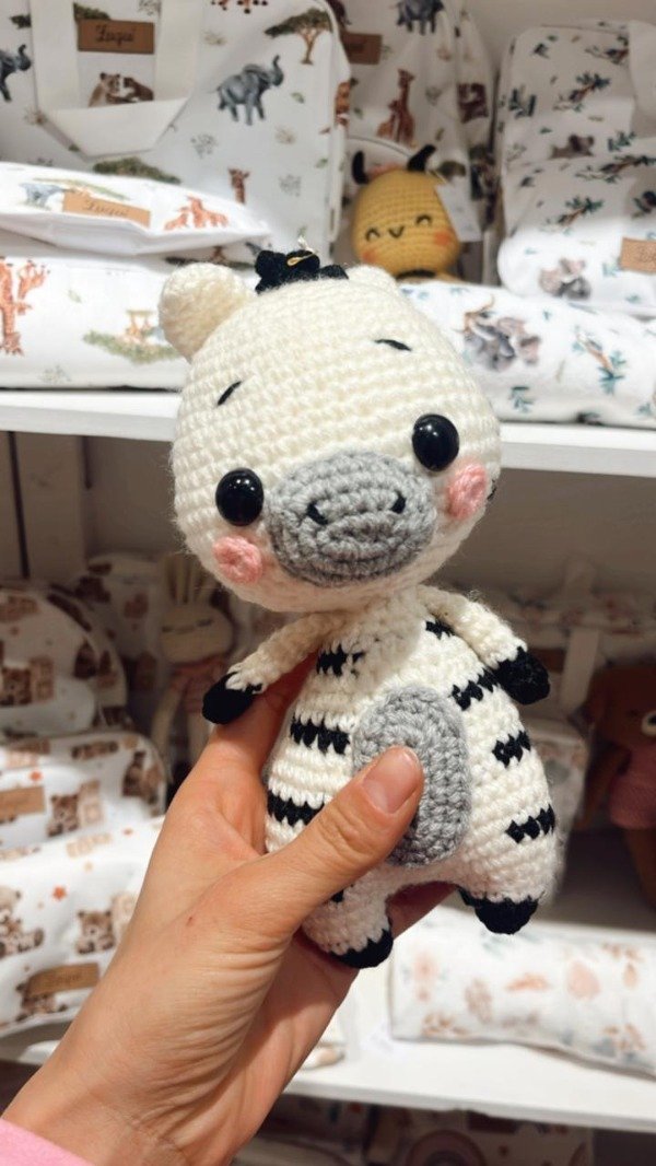 Producto - Muñeco de apego tejido - Cebra