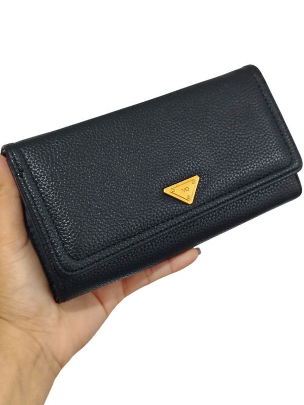 Producto - Billetera importada negra triángulo