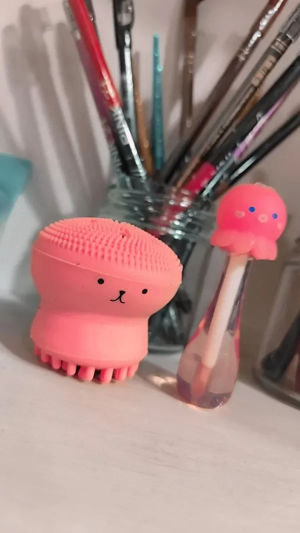 Producto - Pulpitos: labial voluminizador y esponja exfoliante
