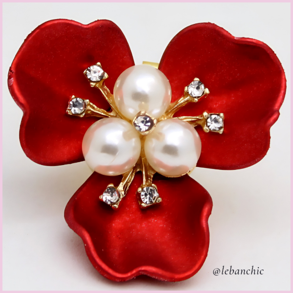 Producto - Cubrebotón Three Petal Flower