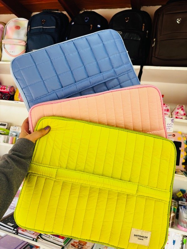 Producto - Fundas Notebook matelasse con manija
