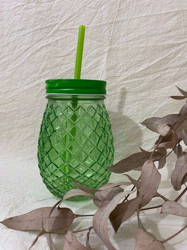 Producto - Frasco de vidrio con sorbete ananá