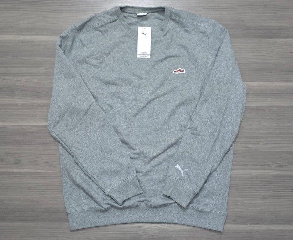 Producto - BUZO PUMA WARDROBE ESSENTIALS SUEDE CREW GRIS TALLE(L/ XXL)