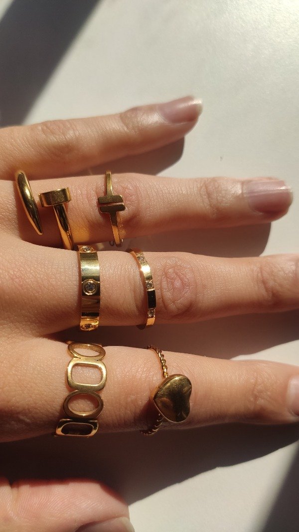 Producto - Anillos dorados varios