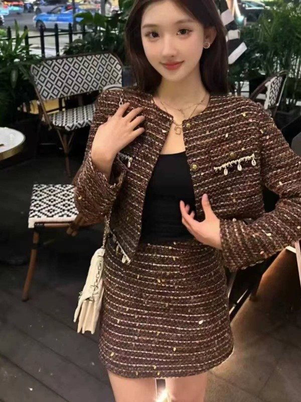 Producto - Conjunto Marron. chaqueta mas pollera