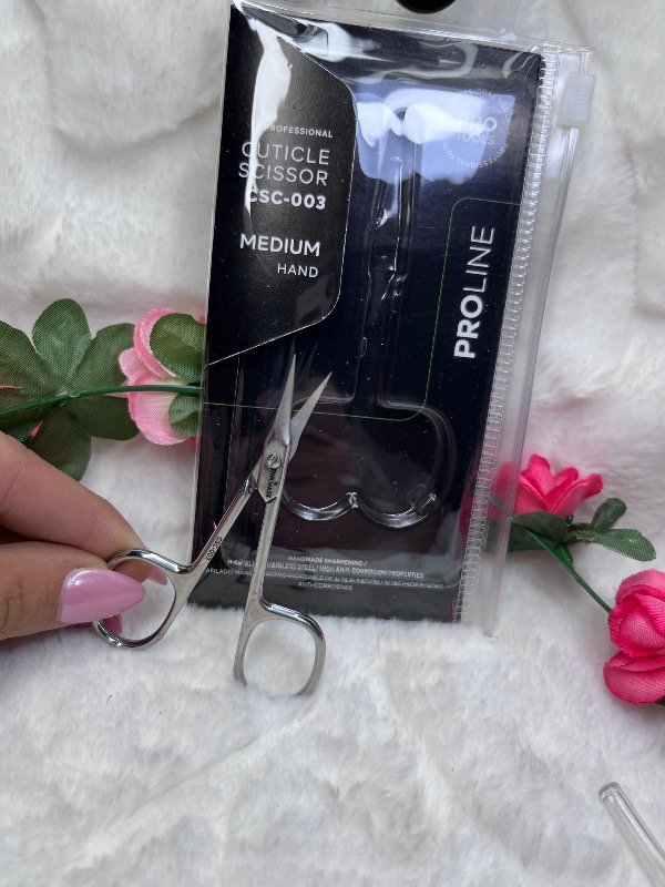 Producto - Tijera corta cutícula pink mask