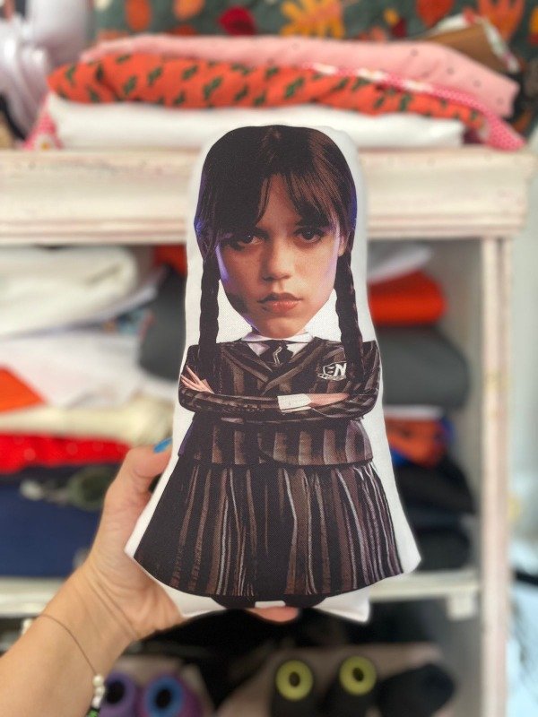 Producto - Muñeca Merlina Jenna Ortega Wednesday