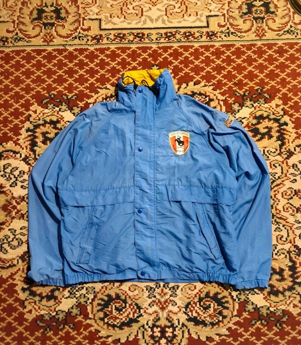 Producto - Campera Polo Triton