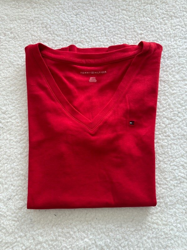 Producto - Remera Tommy Roja