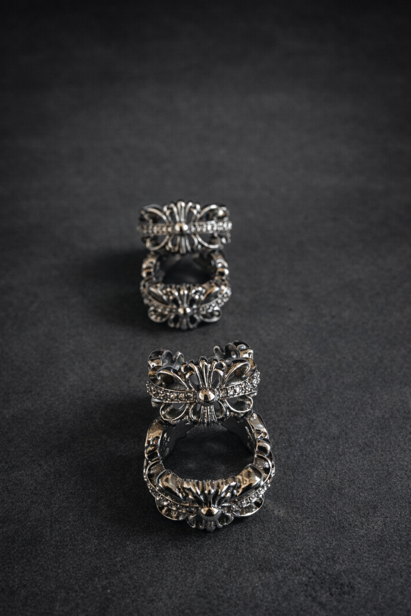 Producto - CHROME HEARTS SILVER FLORAL DIAMOND RING