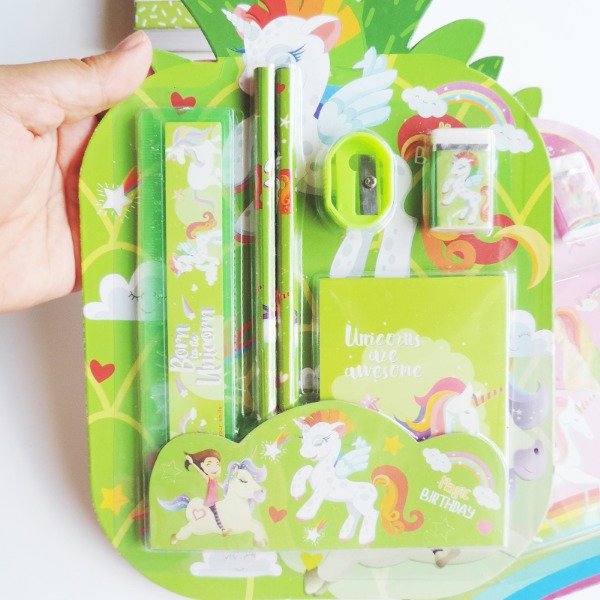 Producto - Set de útiles Unicornio