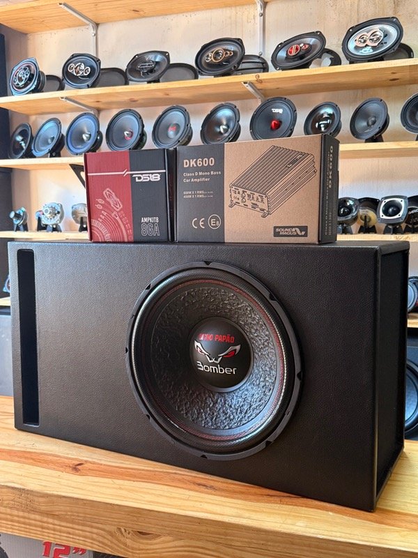 Producto - COMBO SUB 15" BOMBER 600RMS + DK 600 + KIT 8 DS18 + CAJON