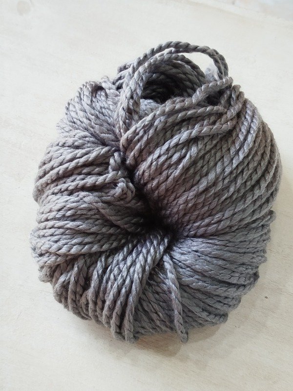 Producto - 0025 GRIS OSCURO (VELETA)