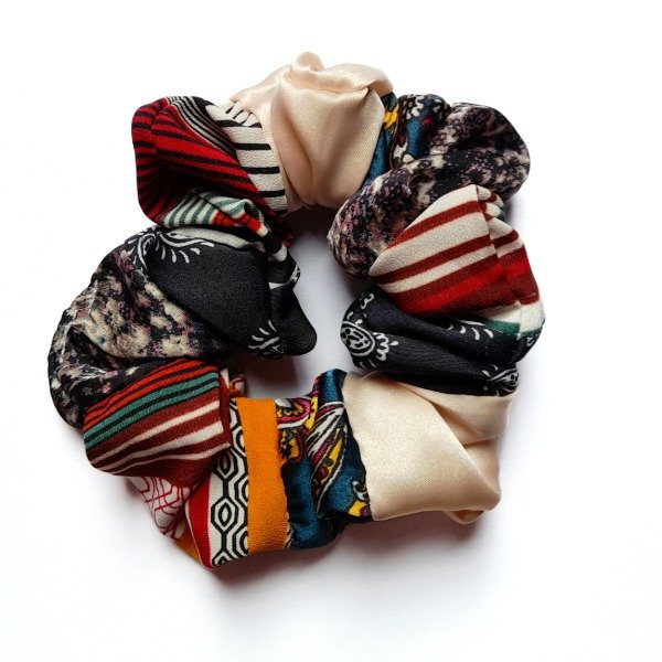 Producto - Scrunchie - Loki