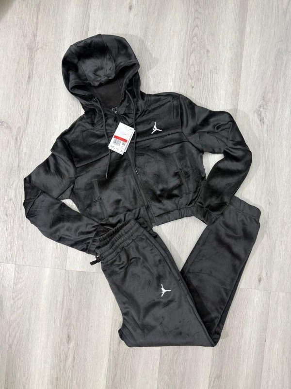 Producto - Conjunto JORDAN Plush