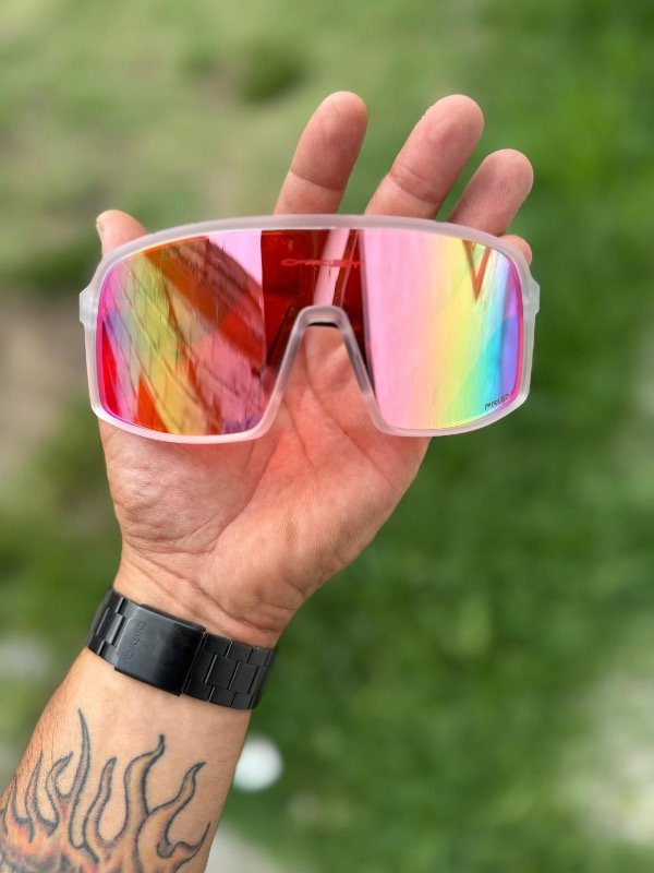 Producto - Oakley  sutro s con lentes prisma rosa trasparente