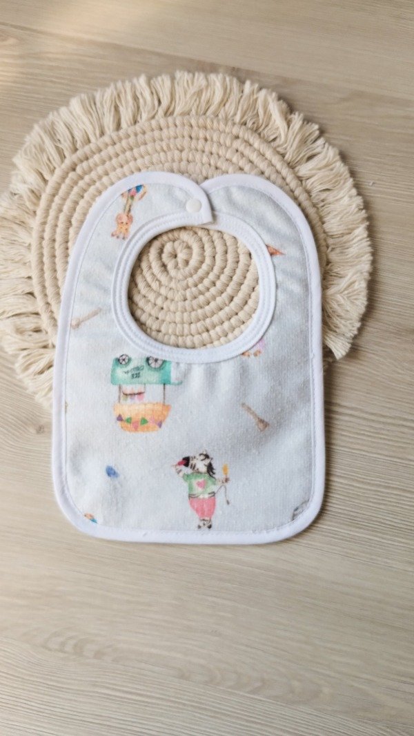Producto - Babero de doble toalla HELADOS