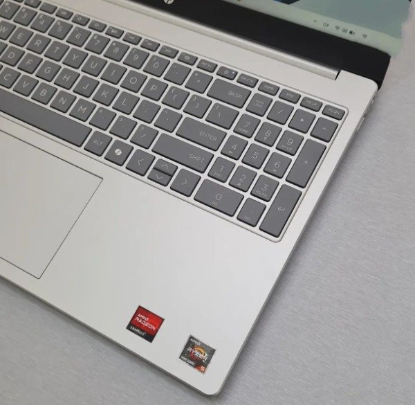 Producto - Laptop HP 17