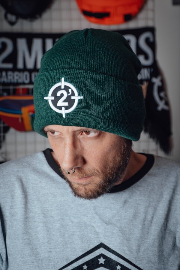 Producto - Gorro de Lana Verde ingles logo 2 Minutos