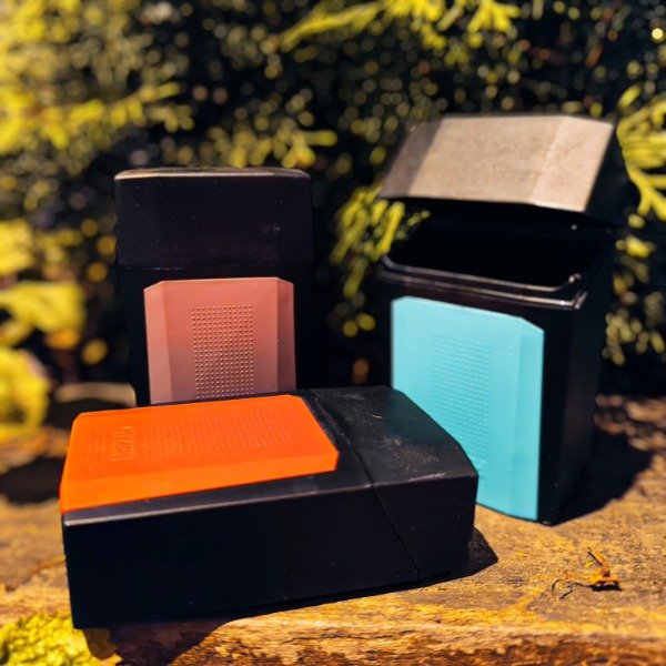 Producto - Cigarrera Plastica Gizeh Negro y color