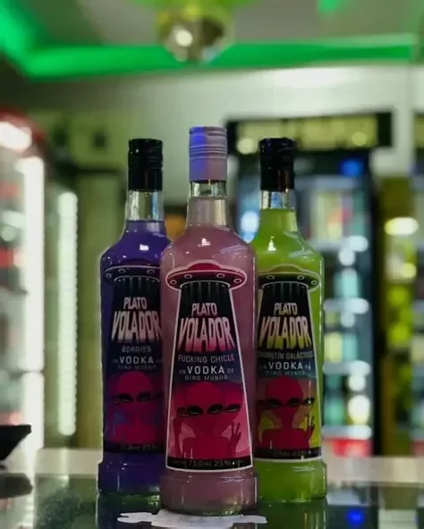 Producto - PLATO VOLADOR vodka