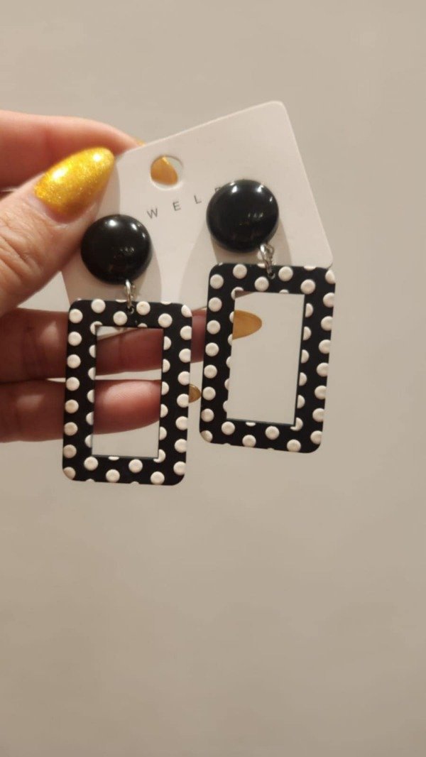Producto - Aros rectángulo a lunares