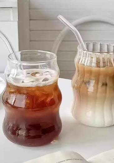 Producto - VASO DE VIDRIO ONDULADO CON SORBETE