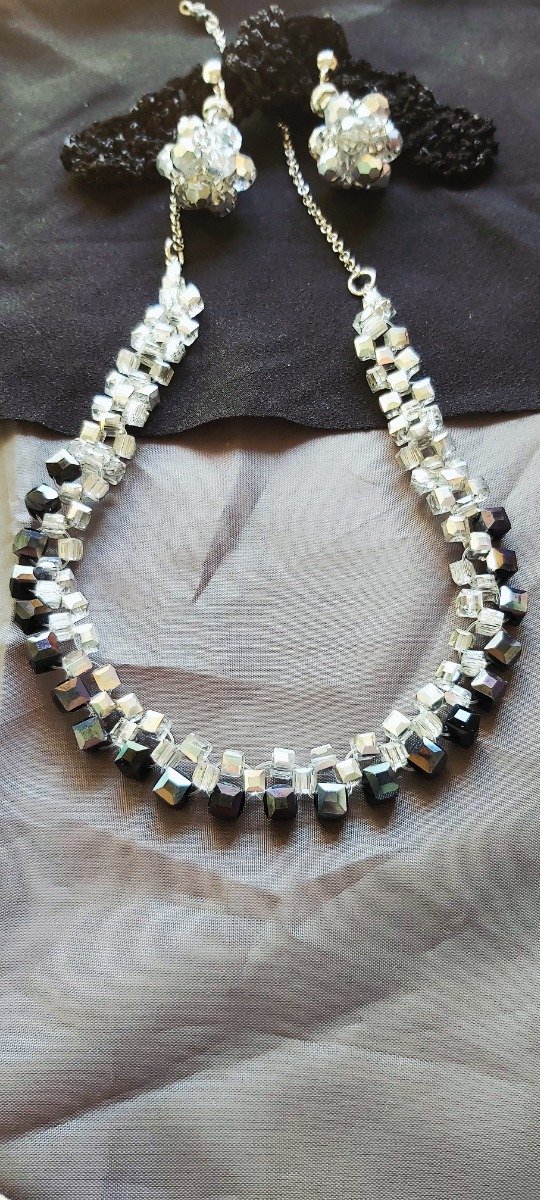 Producto - Collar Cubico Plata y Negro - 1