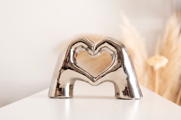 Producto - Manitos corazon de ceramica
