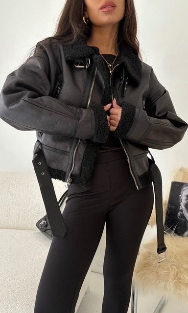Producto - CAMPERA BLACK IMPORTADO