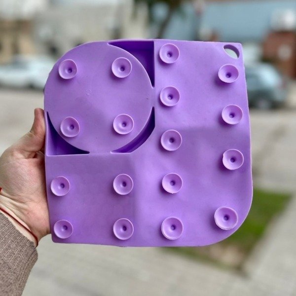 Producto - Comedero lento silicona con ventosa - 1