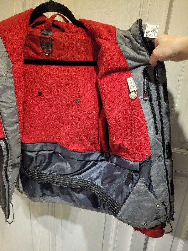 Producto - Campera de ski DIVISION EXTREMA Con trampa de nieve Talle 12 años - PRECIO: 168X - 6