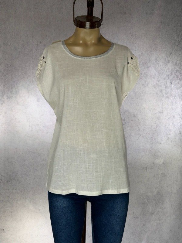 Producto - REMERA AINHOA BLANCA LINO